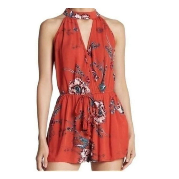 NWOT Band of Gypsies Floral Romper Size L Red - Picture 1 of 12